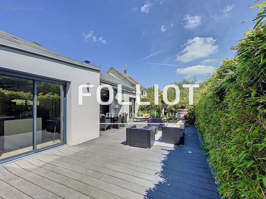 Maison à SAINT-PAIR-SUR-MER