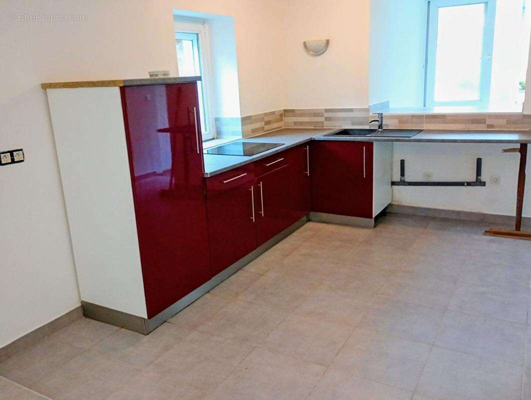 Maison à PELLOUAILLES-LES-VIGNES