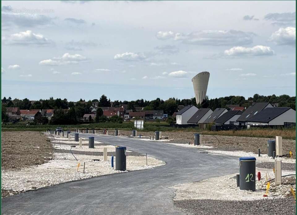 Terrain à SAINS-EN-GOHELLE