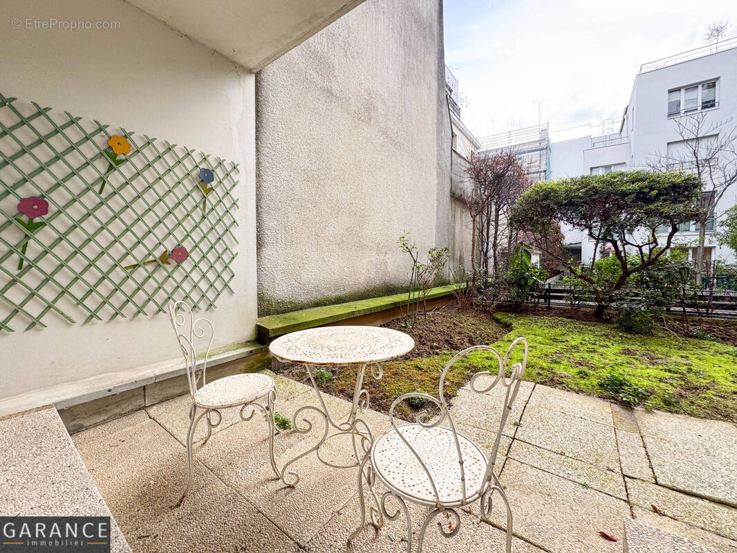 Appartement à PARIS-12E