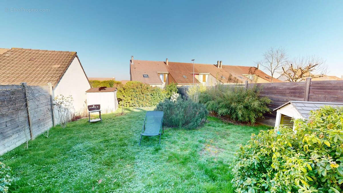 Maison à AUBERGENVILLE