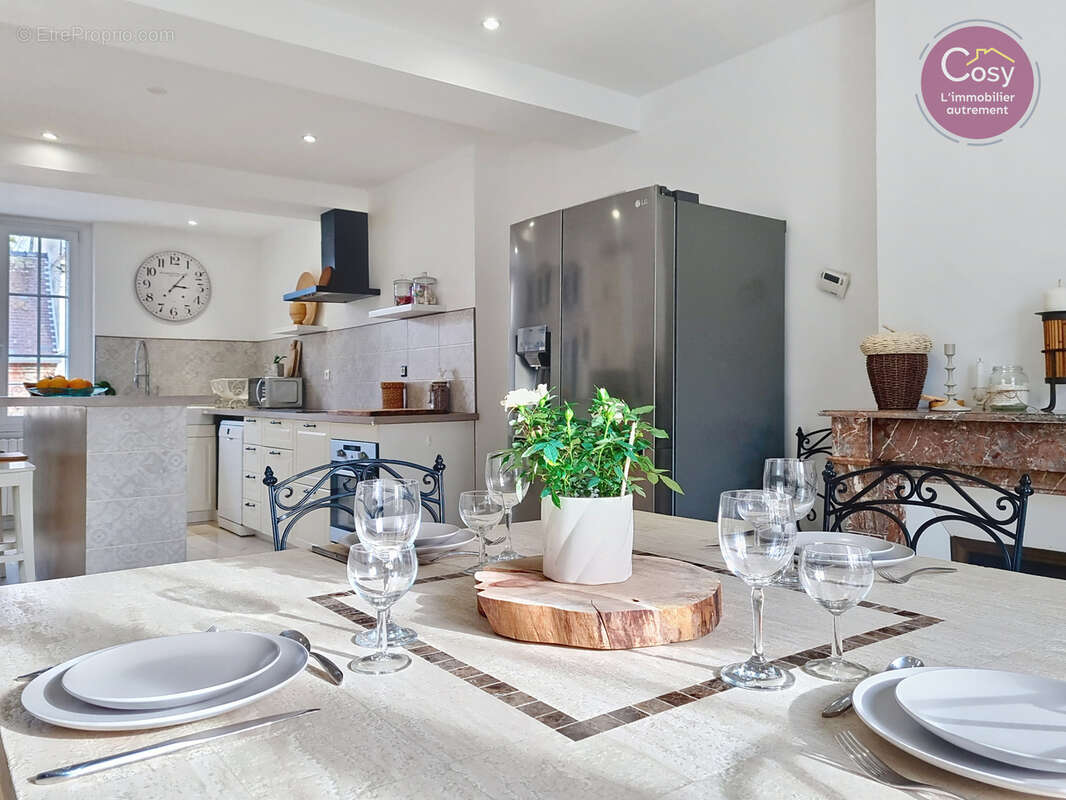 Maison à VIC-SUR-AISNE