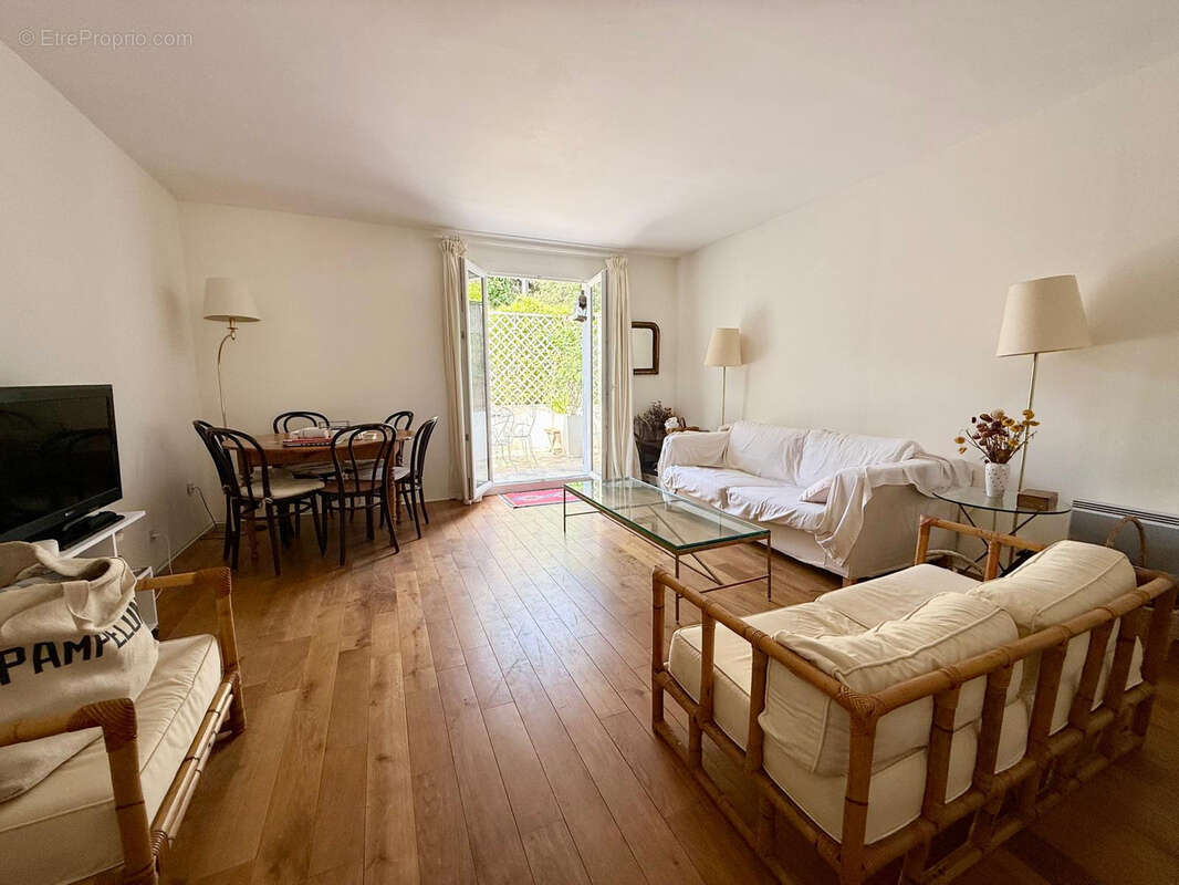 Appartement à RAMATUELLE