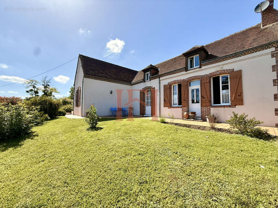 Maison à CLOYES-SUR-LE-LOIR