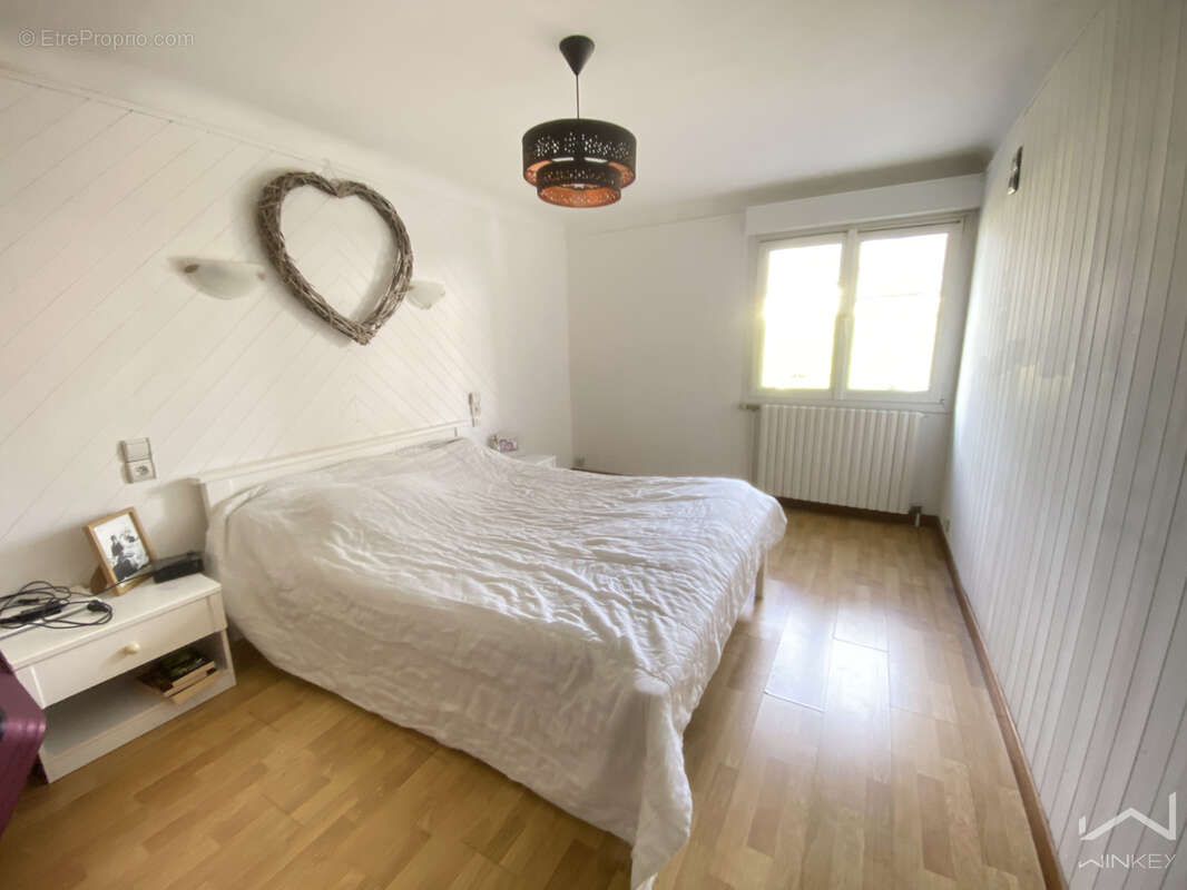 Maison à CARENTOIR