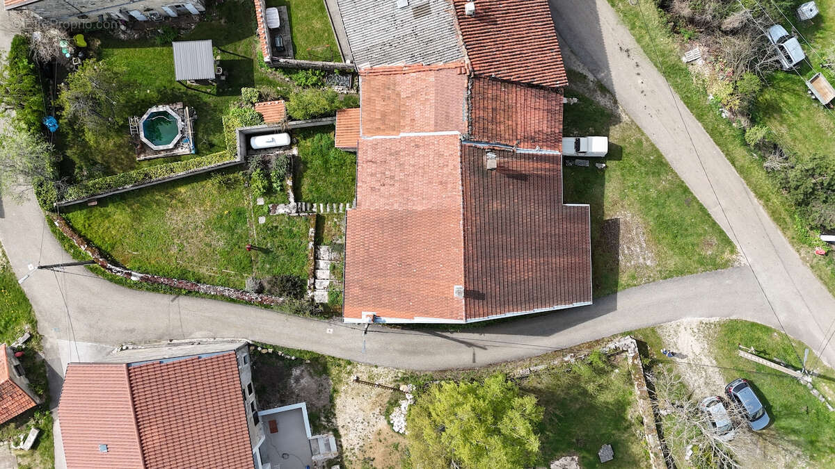 Maison à SONTHONNAX-LA-MONTAGNE