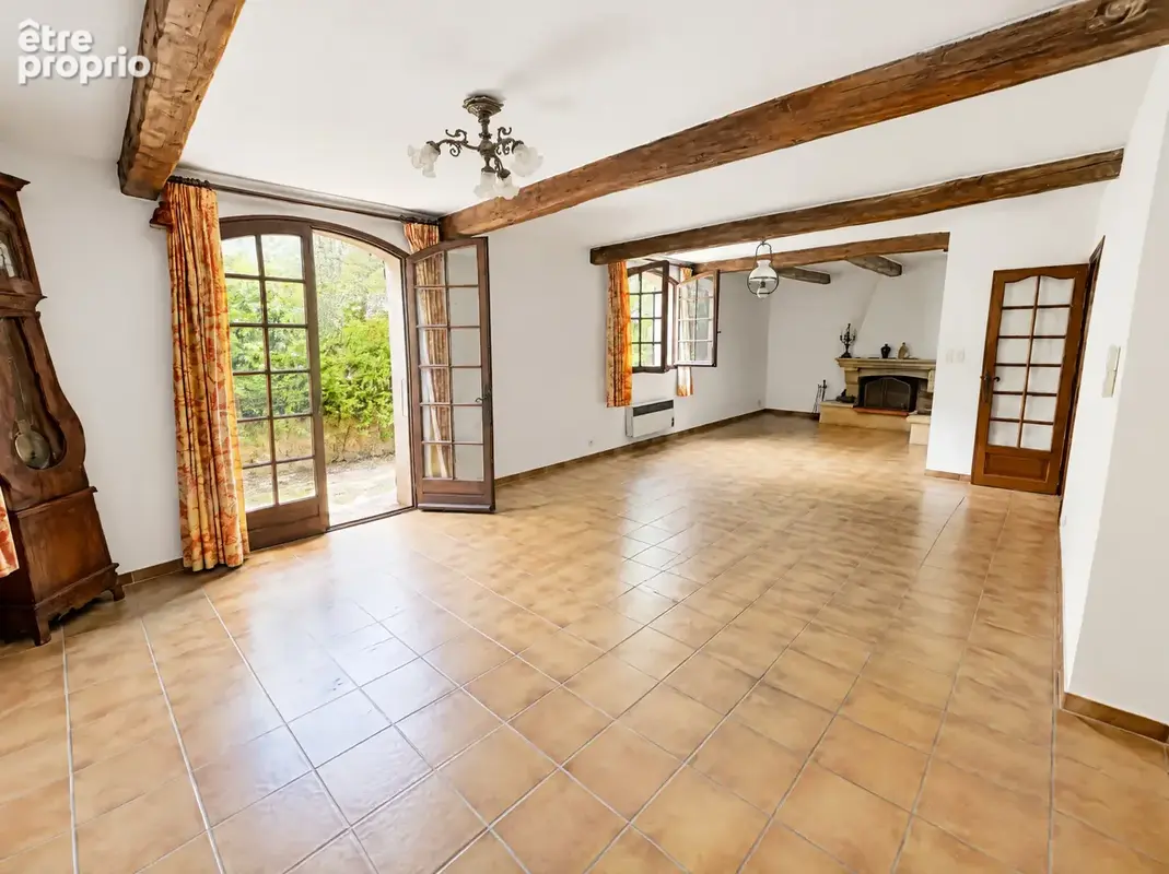Maison 6 pièces, 4 chambres, Vue dégagée - Toulon Ouest Les Arènes - photo 5