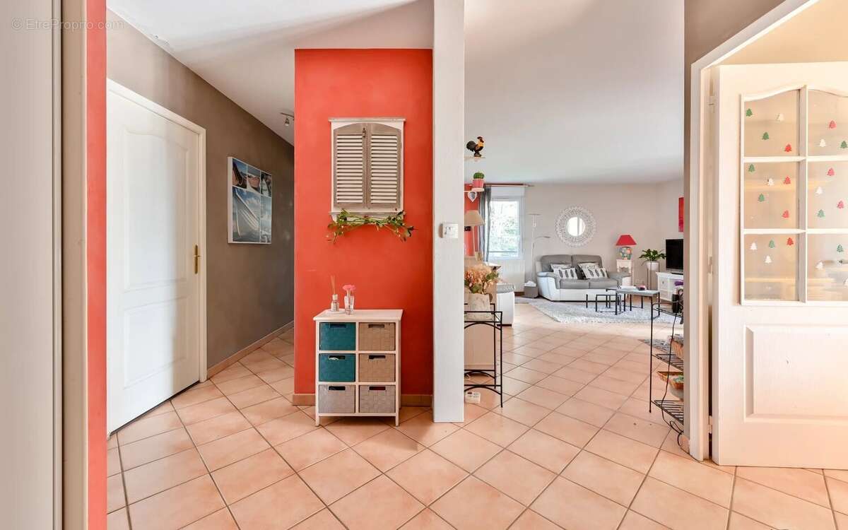 Appartement à TASSIN-LA-DEMI-LUNE