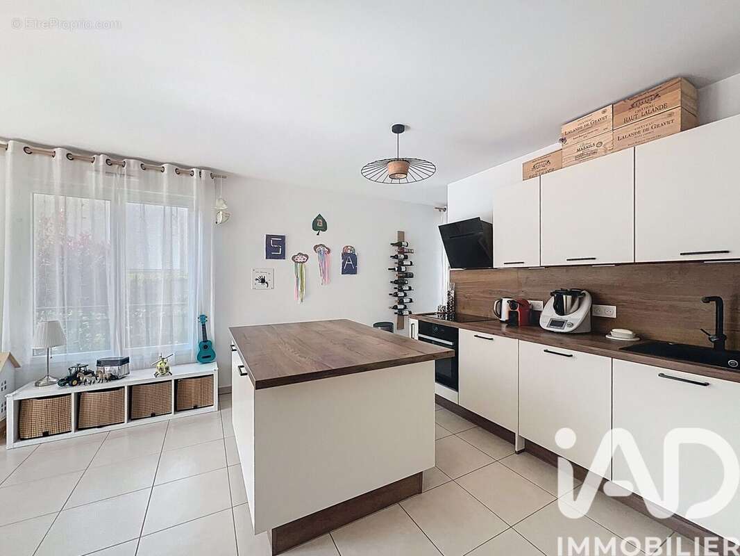 Photo 3 - Appartement à SAINT-FARGEAU-PONTHIERRY