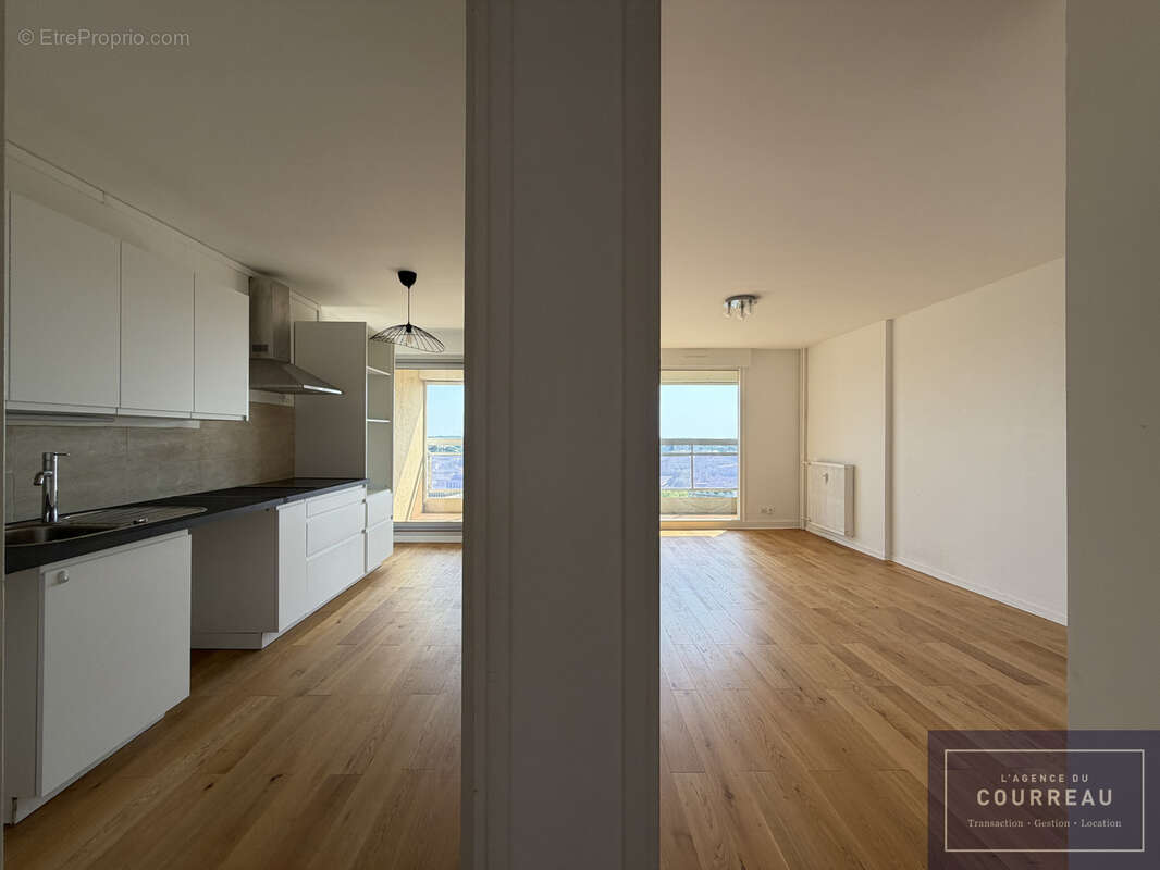 F2 de 56,26 m2 situé au 16ème étage avec terrasse et parking - photo 8