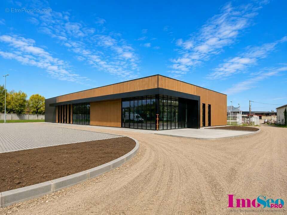 Terrain à SAINTE-EULALIE