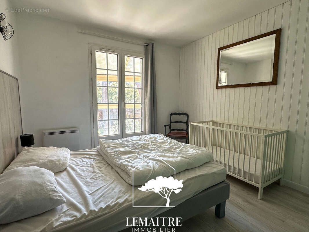 Maison à LES MATHES