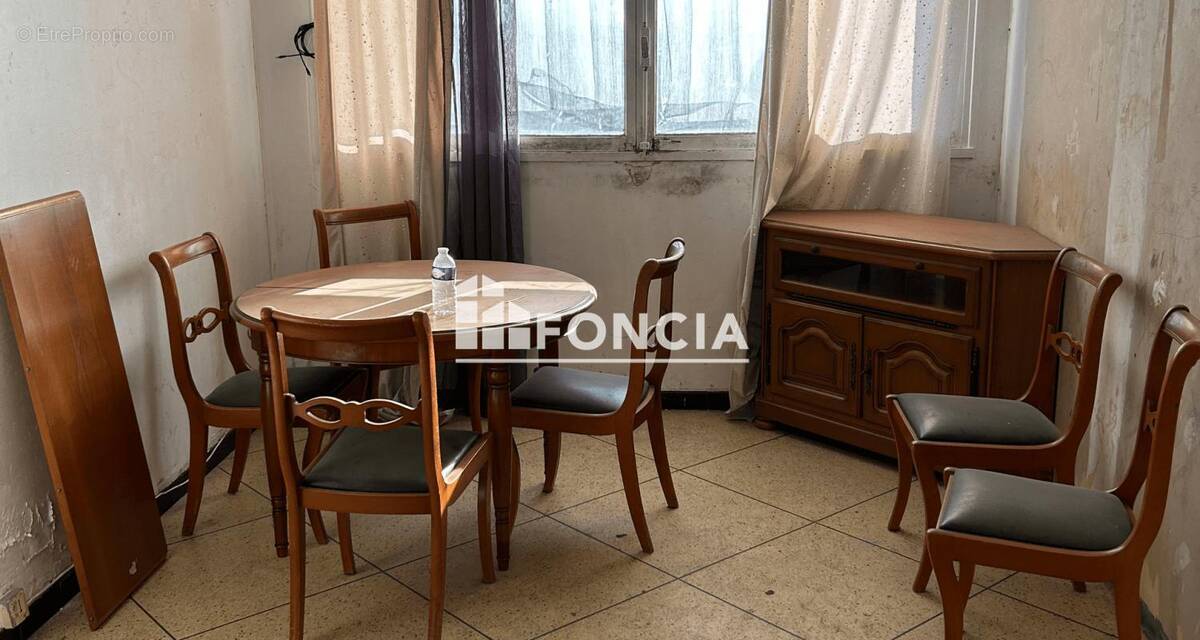 Appartement à MARSEILLE-3E