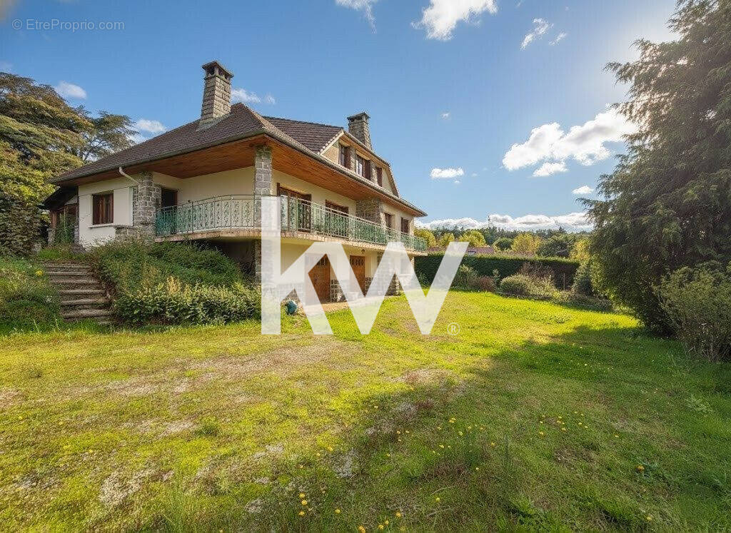 Maison à SAINT-MARTIN-LA-PLAINE