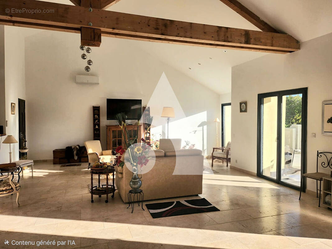 Maison à SAINT-PIERRE-LAFEUILLE