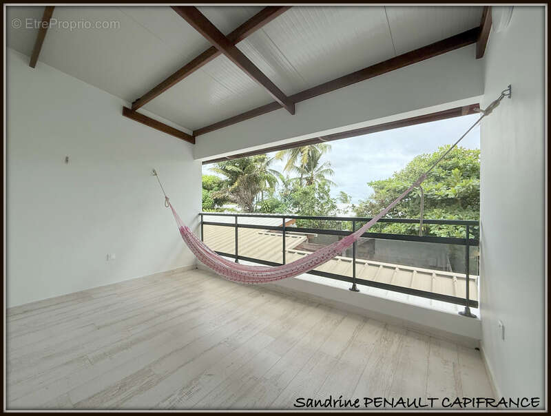 A vendre a kourou (97310) une magnifique villa t7 de 246 m² - avec 2 appartements t2 - terrain de 345 m² - au prix de 599 000 € - photo 18