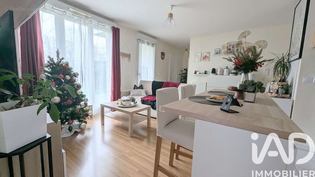 Photo 2 - Appartement à VIRY-CHATILLON