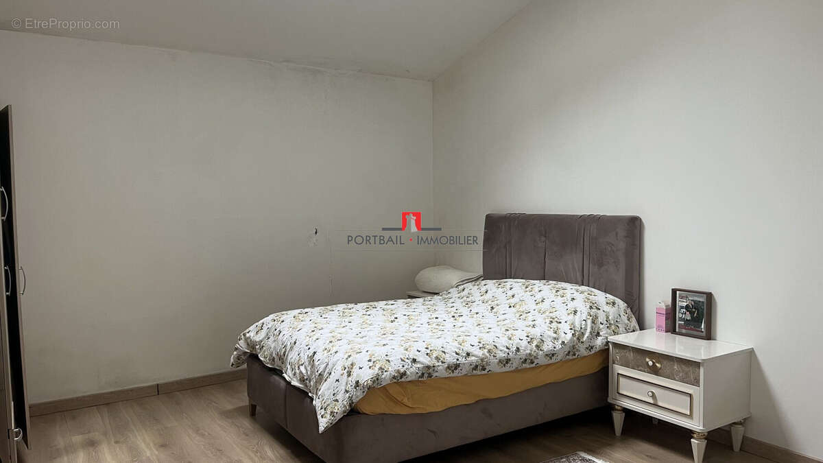 Maison à BLANQUEFORT