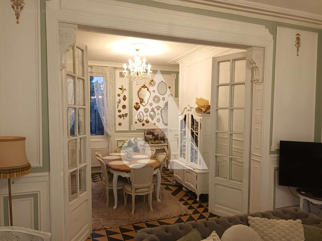 Maison à VIEUX-CONDE