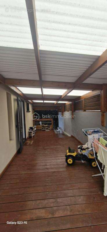 Villa contemporaine de 127 m² – Mont Vert Les Hauts – Saint-Pierre - photo 7