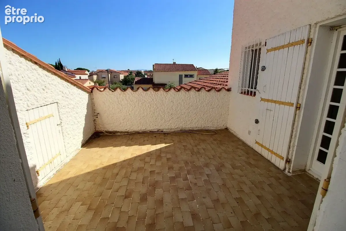 Villa d'architecte des années 75 développant 135 m² sur terrain de 1500 m² - photo 12