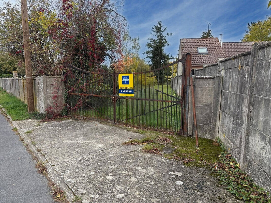 Terrain à CONGIS-SUR-THEROUANNE