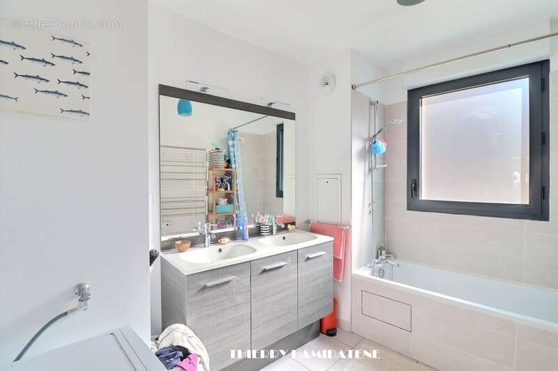 Appartement à COLOMBES