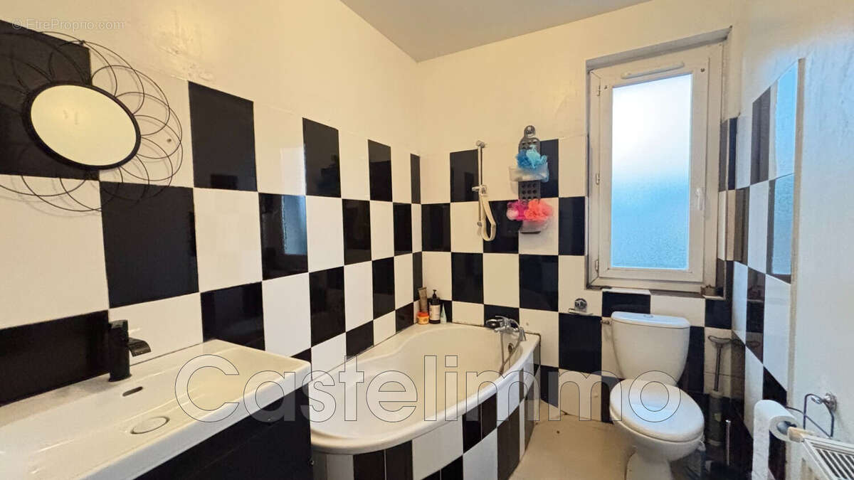 Maison à CASTELSARRASIN