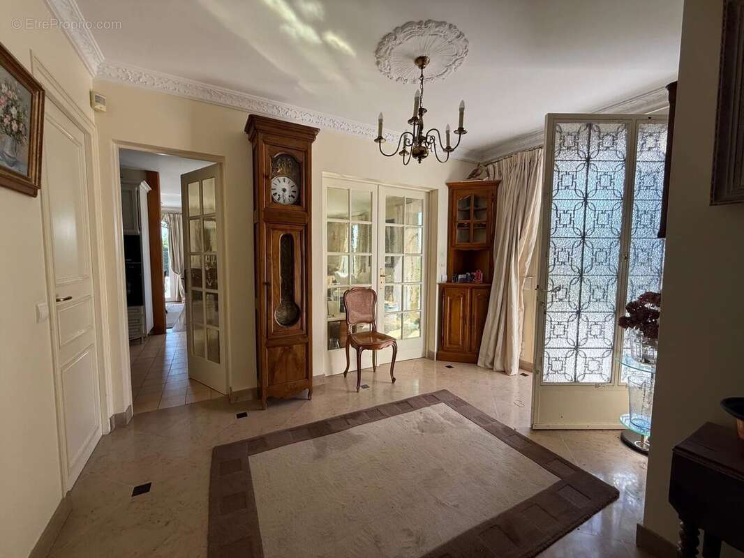 Maison à BREUX-JOUY