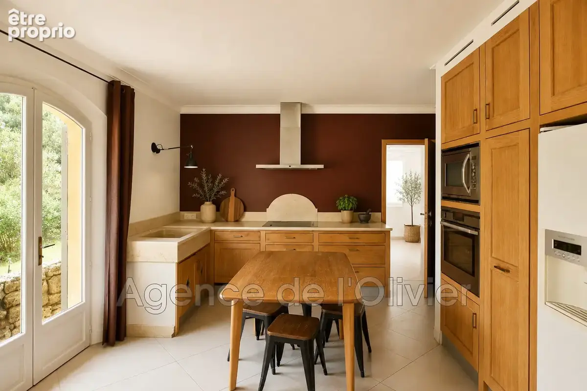 Maison 5 pièces 263 m² à vendre à Chateauneuf-Grasse (06740) - photo 4