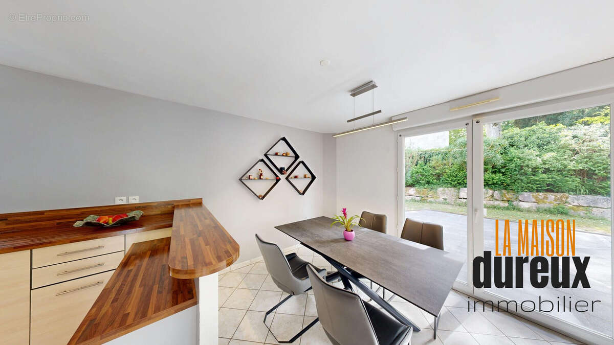 Maison 101 m² à Arc-Les-Gray  - photo 5