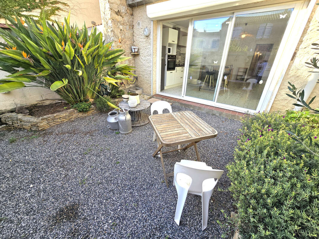 Maison de village avec cour et garage - photo 10