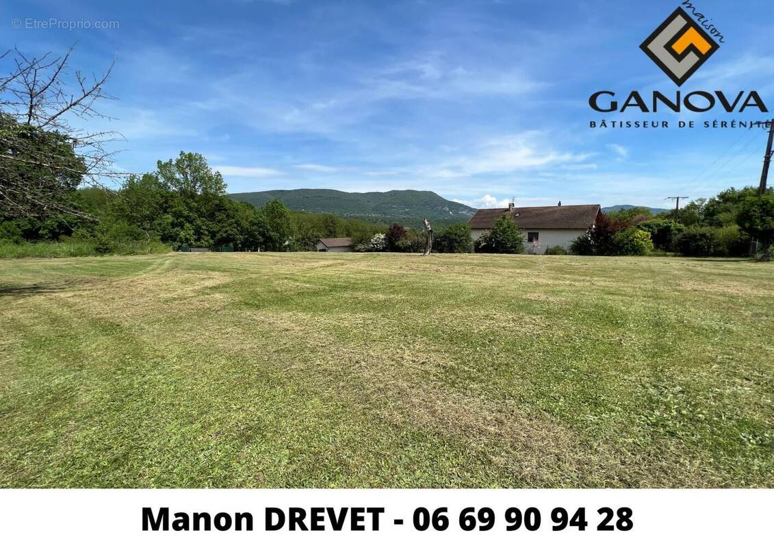 Terrain à CREYS-MEPIEU