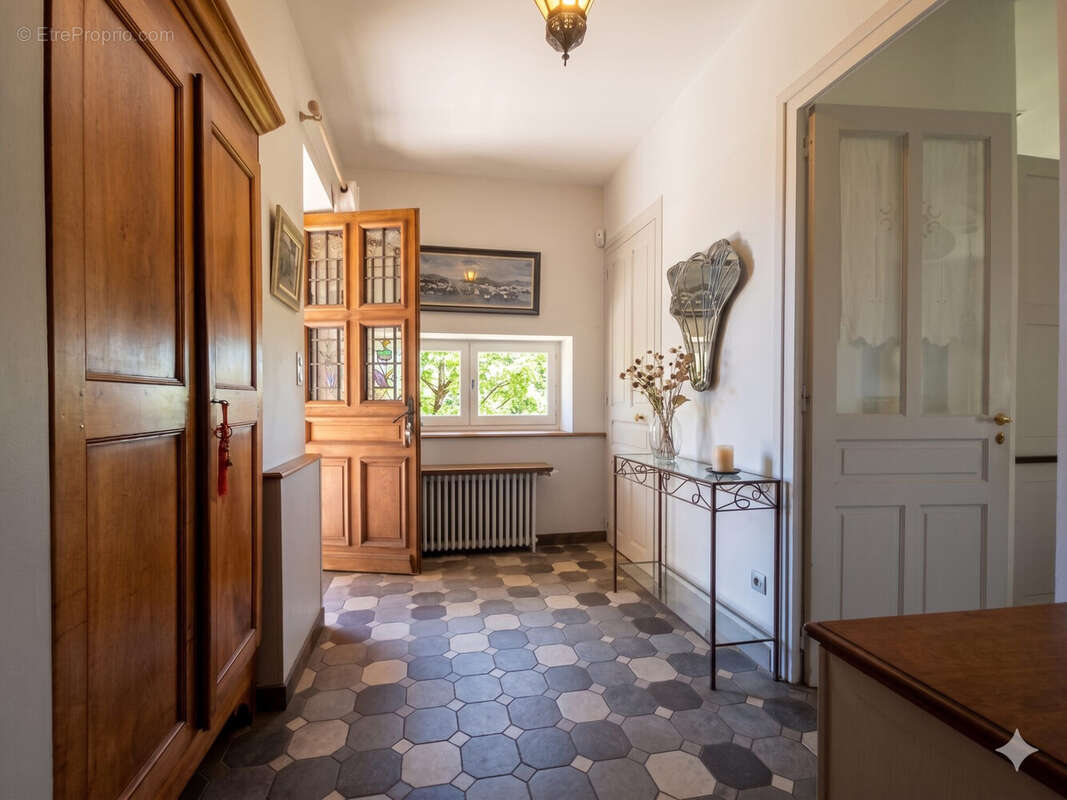 Maison à SAINT-MARTIN-EN-HAUT
