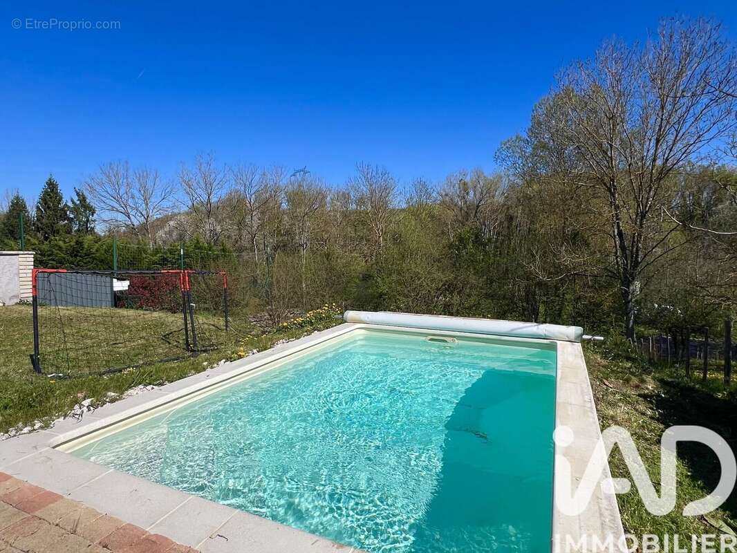 Photo 2 - Maison à MEYRIEU-LES-ETANGS