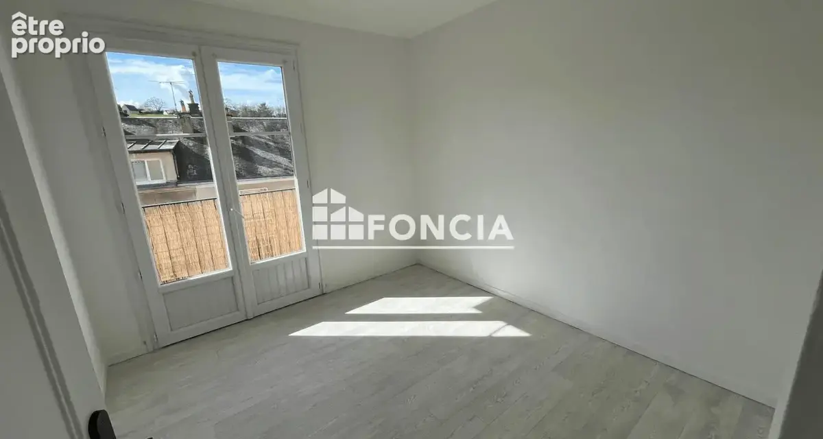 Appartement lumineux avec vue dégagée à proximité immédiate des commodités ! - photo 4