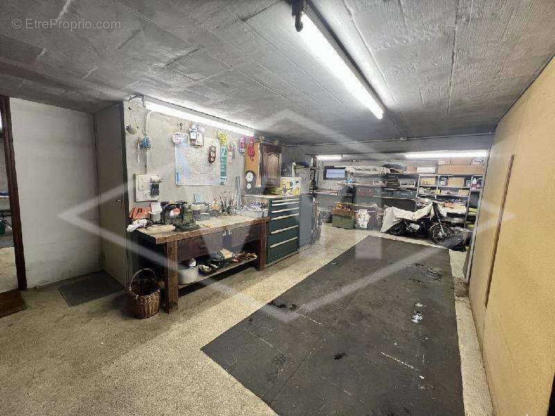 Maison à COMBS-LA-VILLE