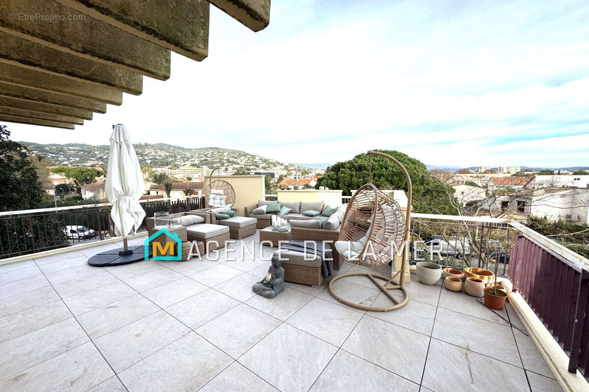 Appartement à MANDELIEU-LA-NAPOULE