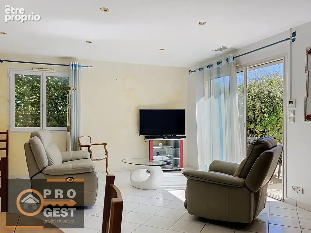 Lattes port ariane villa t4 avec piscine et garage - photo 3