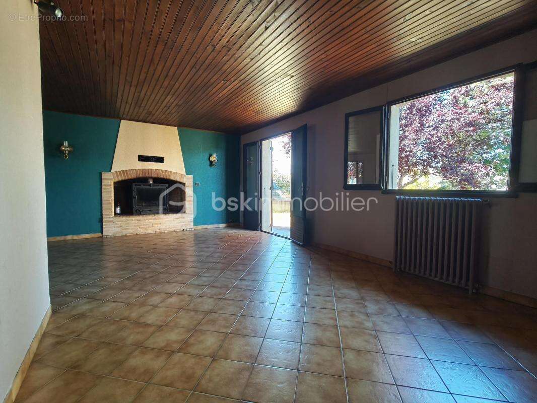 Maison à BEAUMONT-DE-LOMAGNE