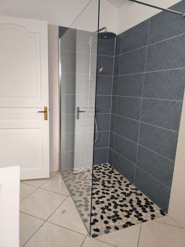 Maison à POINTE-NOIRE