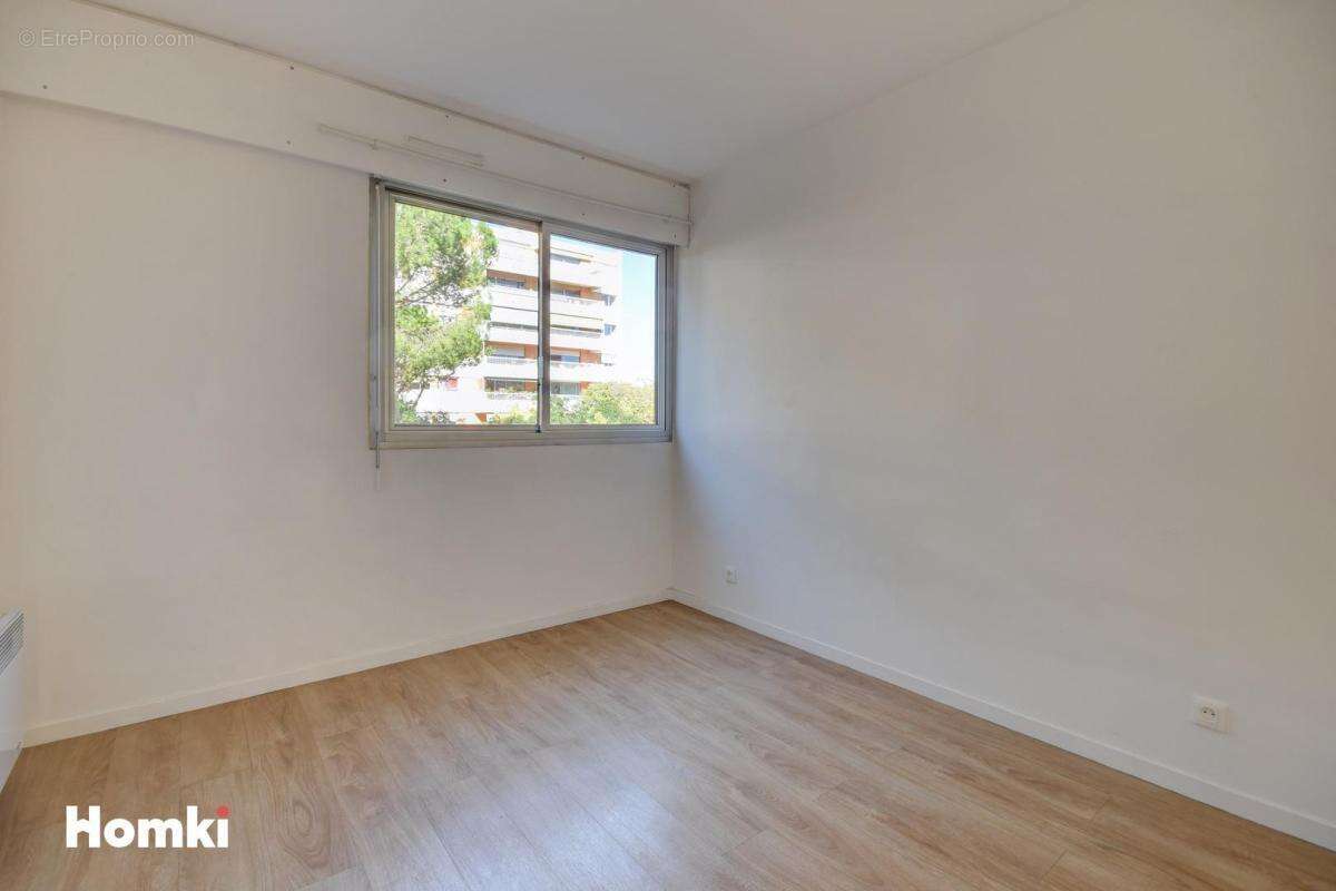 Appartement à MARSEILLE-9E