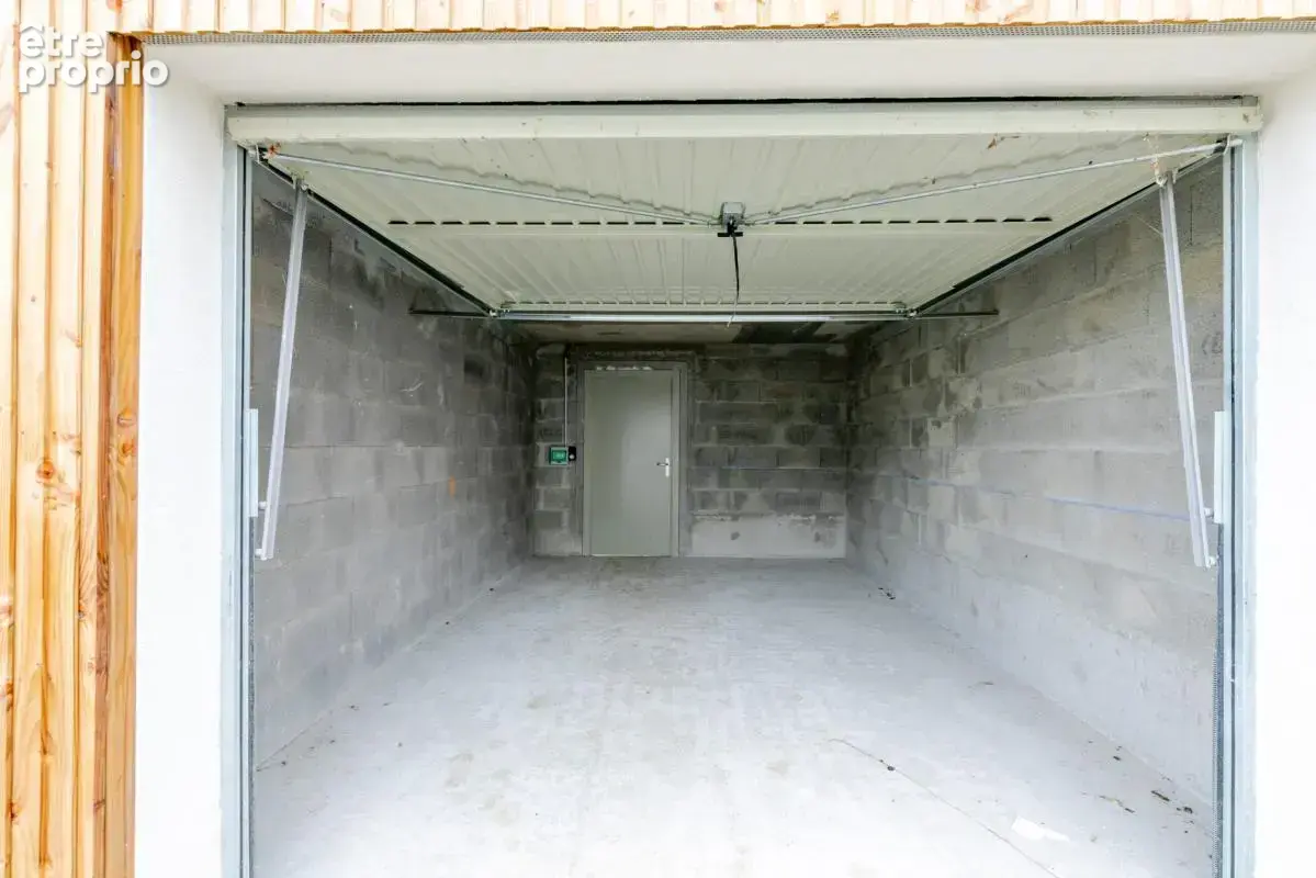 Maison avec jardin et garage - photo 12