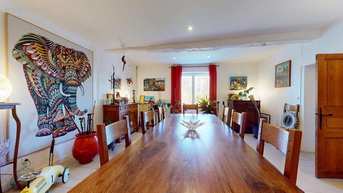 Maison 260 m² à Saint-Vincent-De-Pertignas  - photo 6