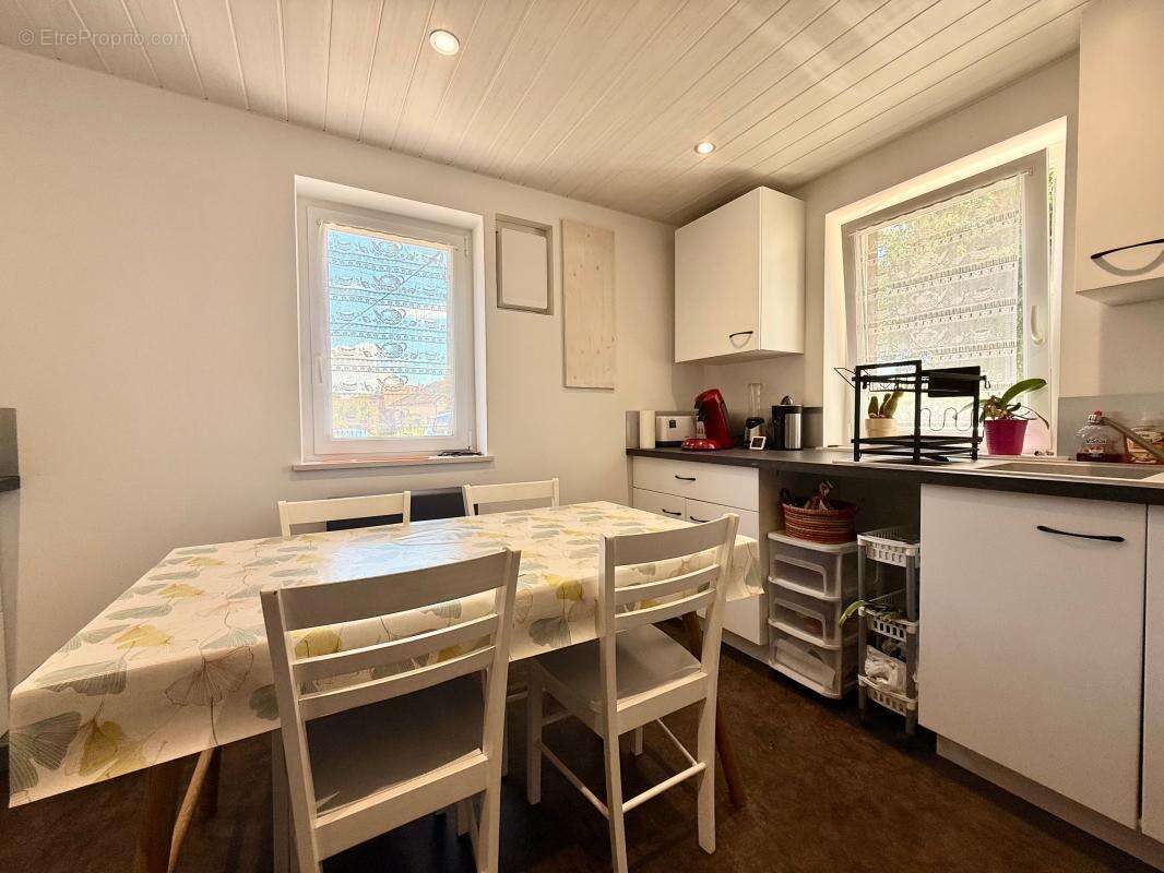 Jolie maison en pierre 105 m² - Environnement calme et verdoyant - photo 3