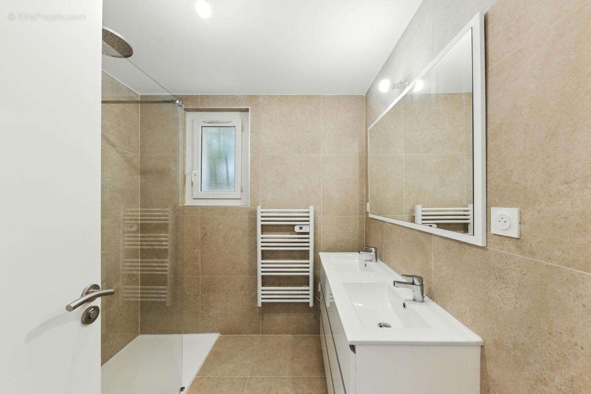 Appartement à SANARY-SUR-MER