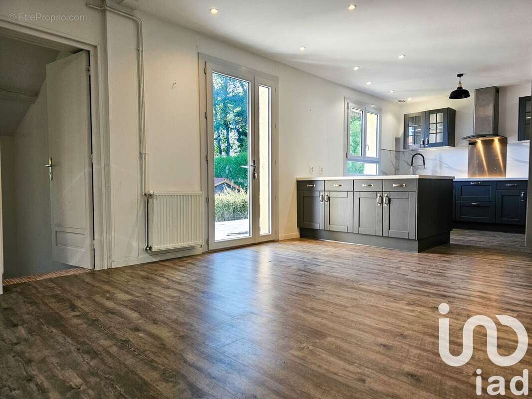 Photo 5 - Maison à SAINT-MARTIN-DE-JUSSAC