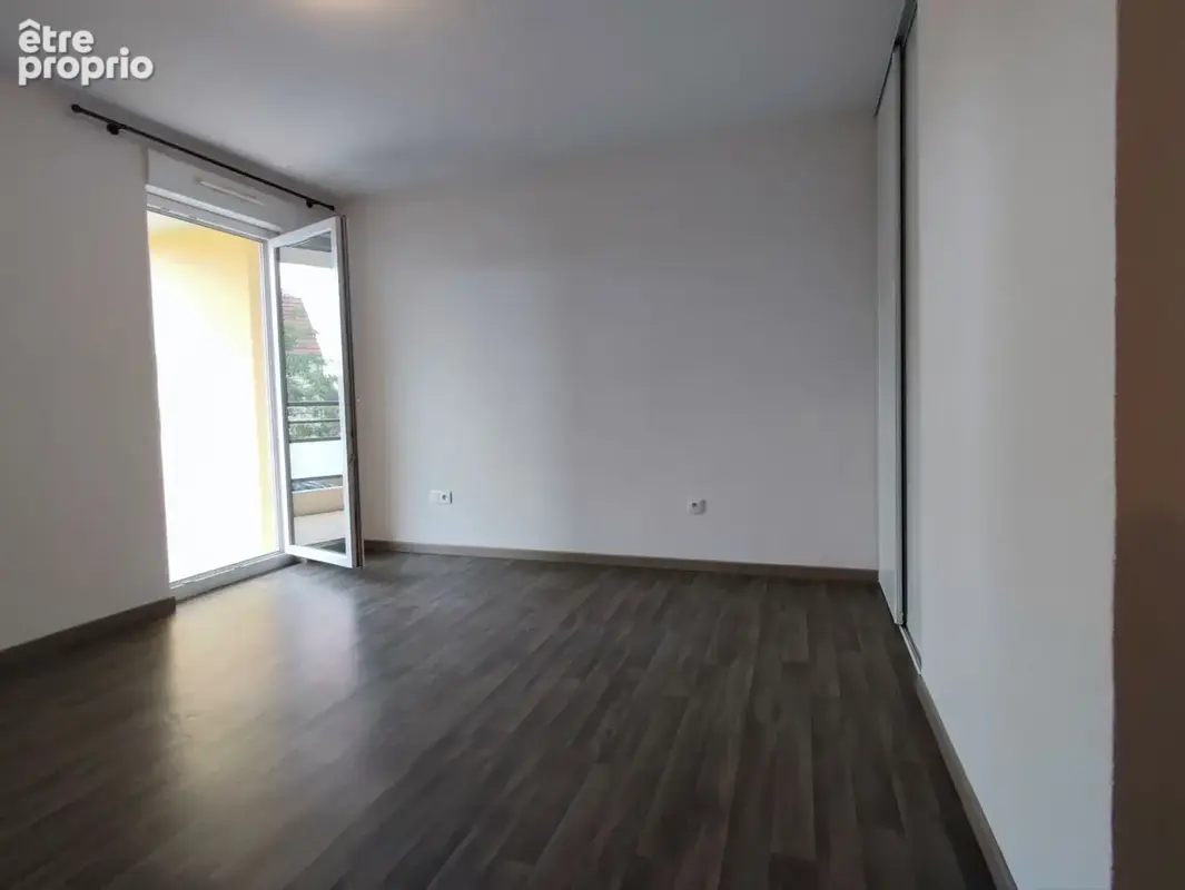 Dans belle résidence appartement 2 pièces - photo 4