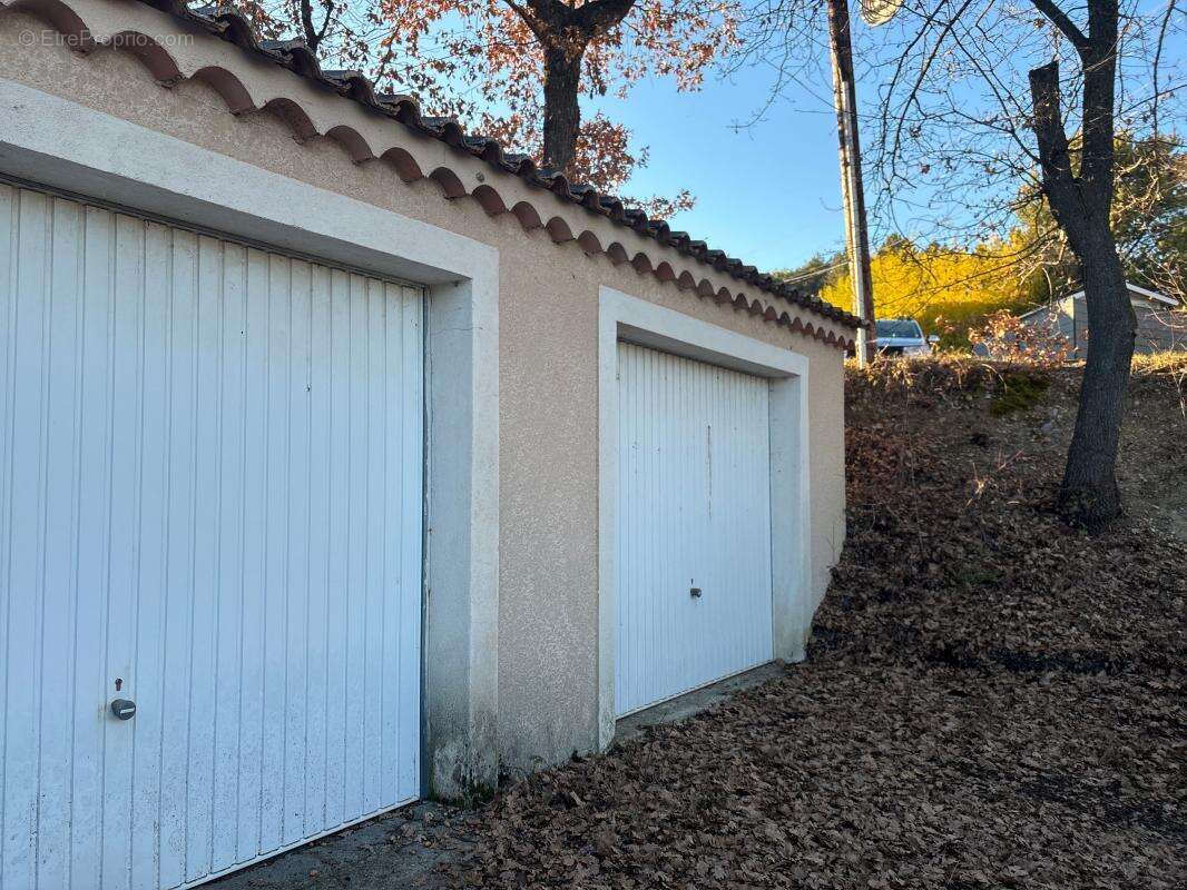 Maison à MALLEMOISSON