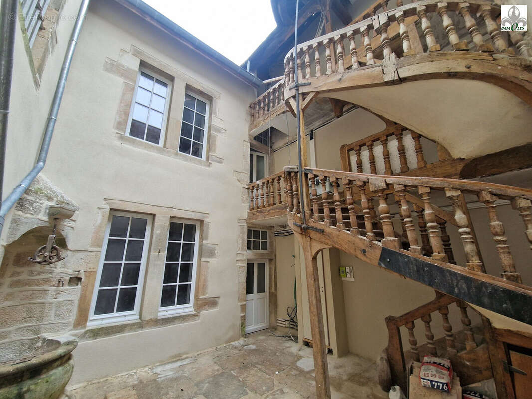 Appartement 58 m² à Beaune  - photo 2